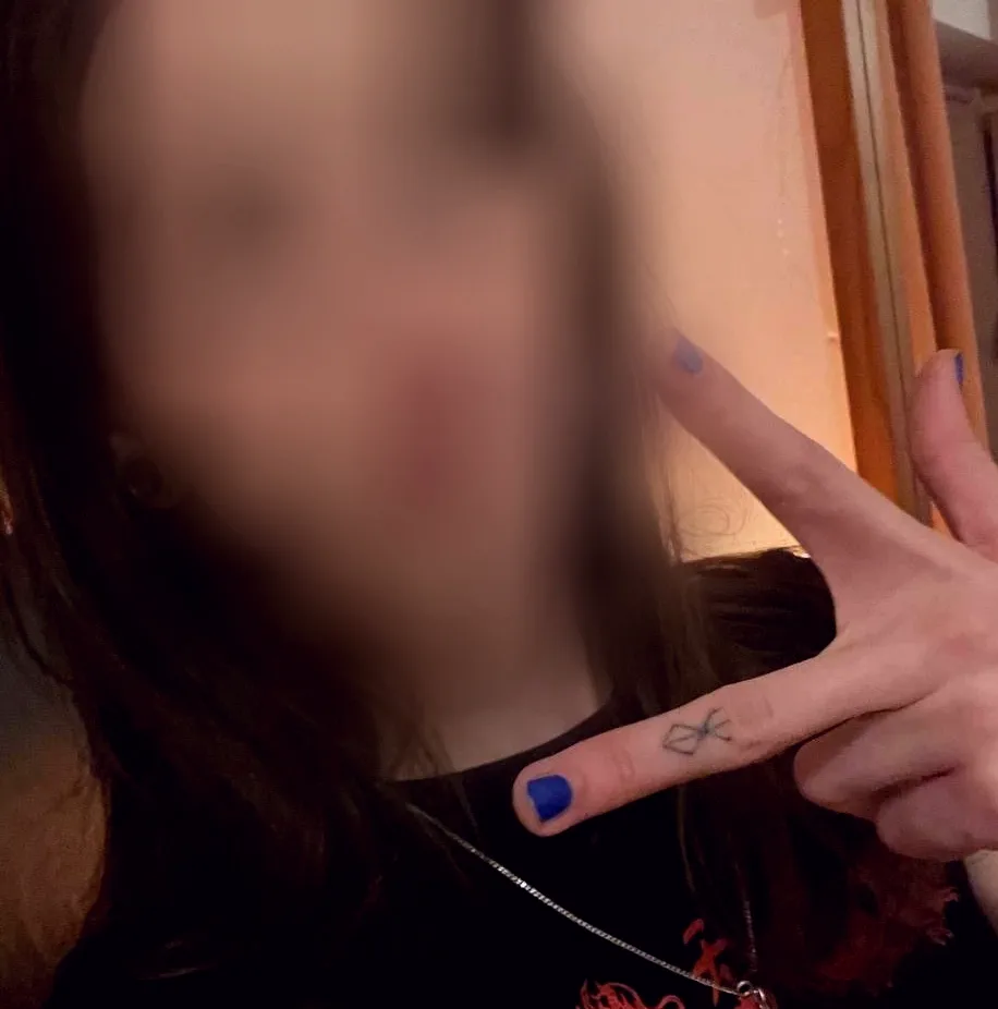 Agata, 21