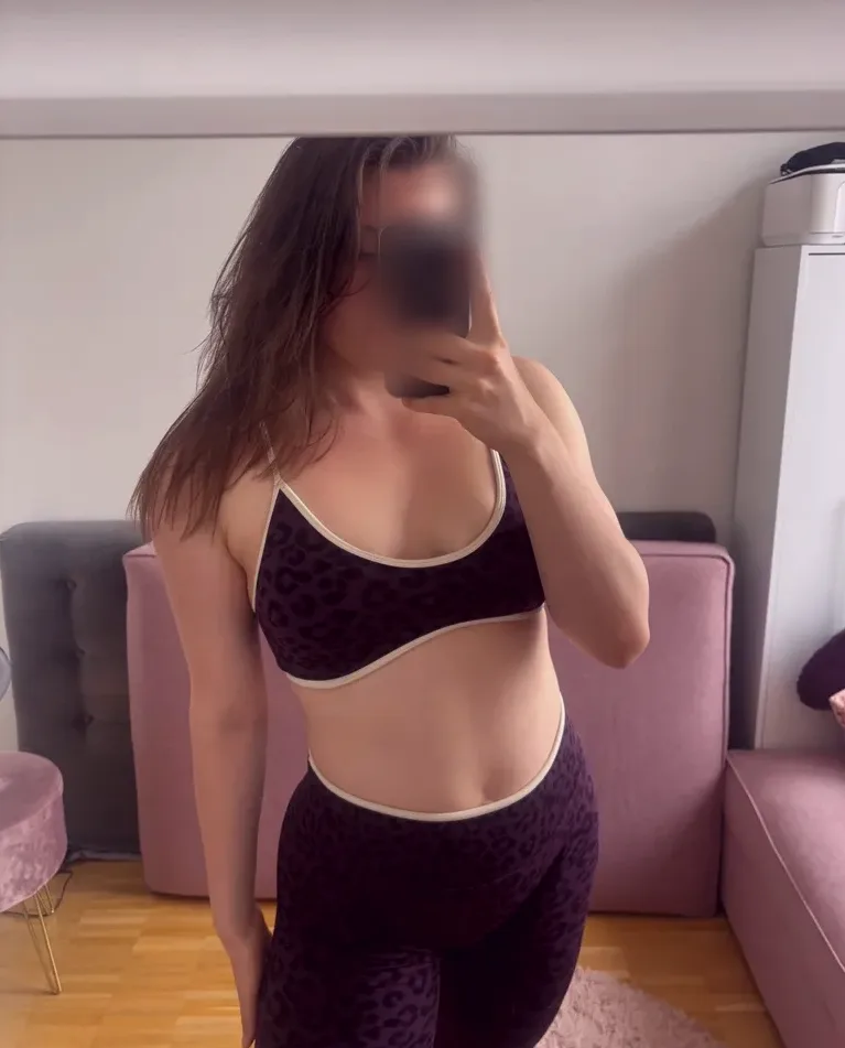 Mila, 26