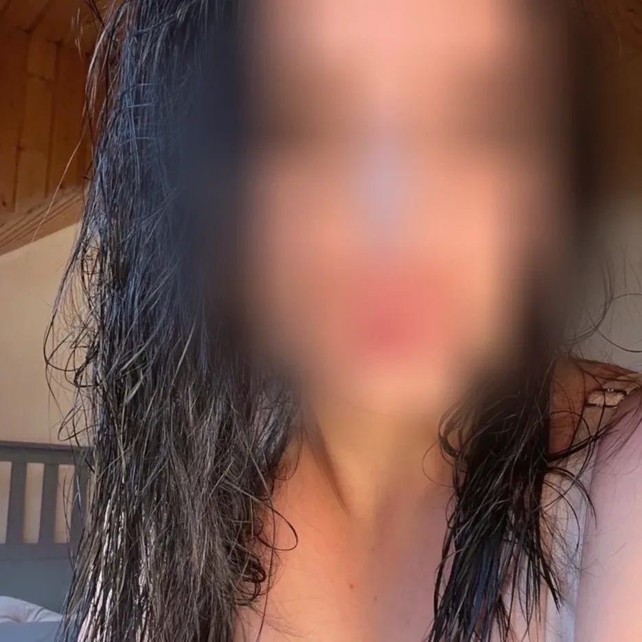 Naomi, 21